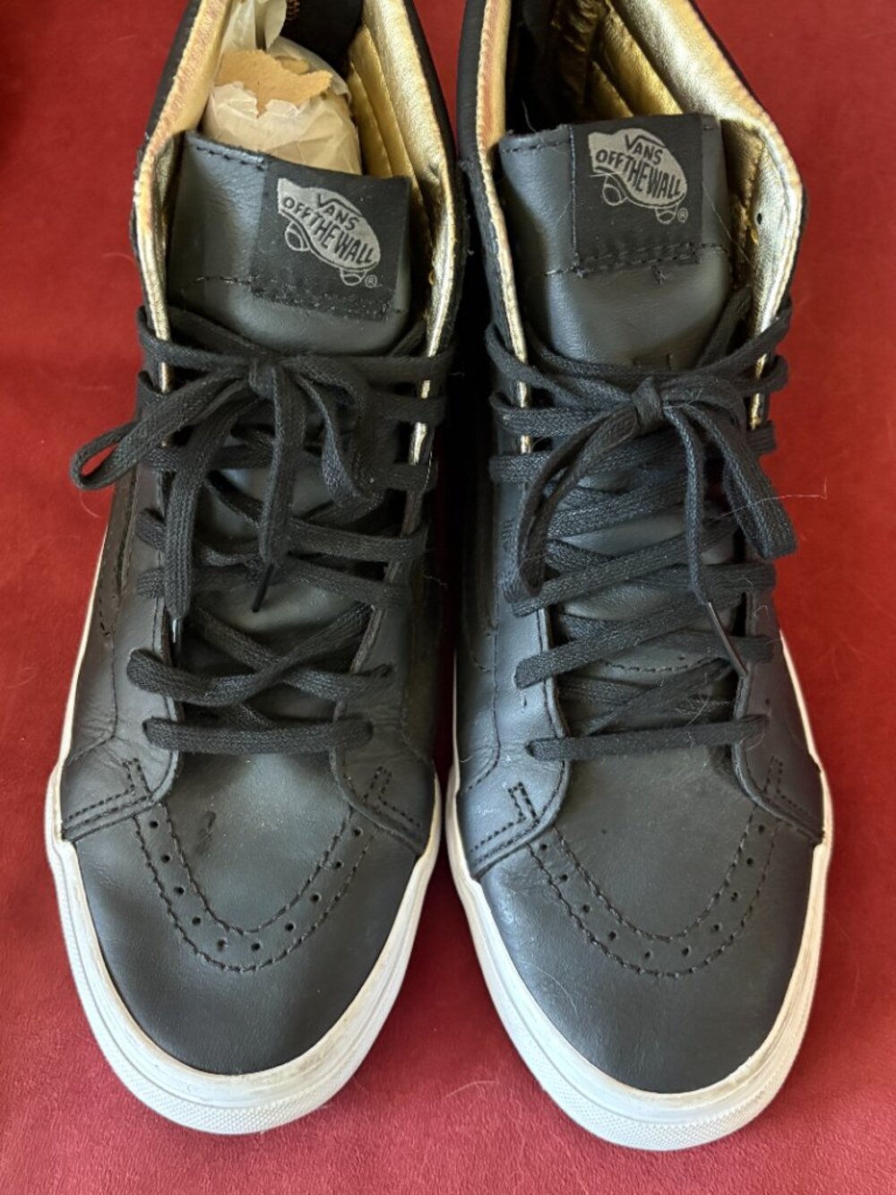 High-top Women’s Vans Black  w/ Gold Zipper - Size  Womens 9, Mens 7.5 - Picture 3 of 12